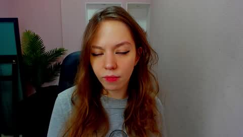 horror flying on the wings of the night.... online show from December 5, 10:47 am