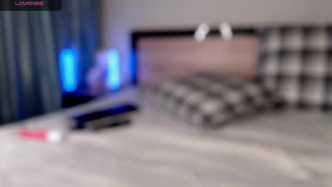 Julia  PVT IS OPEN -- LUSH IS ON online show from January 25, 2:03 pm