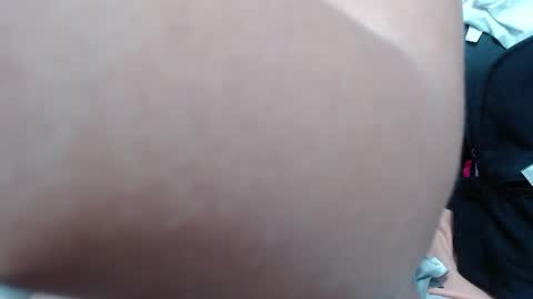 Snapshot of pervertt_nicole chatting on October 18, 3:27 pm Nicole online show from October 18, 3:27 pm