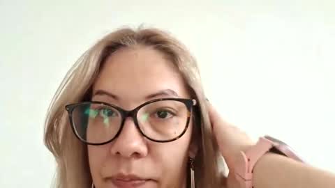 Snapshot of pervygirl69 chatting on March 12, 7:24 am Lisa - online show from March 12, 7:24 am