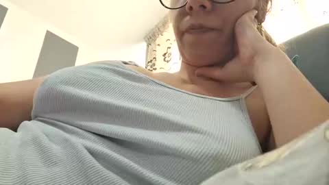 Snapshot of pervygirl69 chatting on February 19, 10:34 am Lisa - online show from February 19, 10:34 am