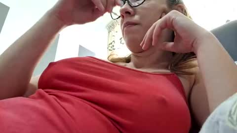 Snapshot of pervygirl69 chatting on February 20, 11:09 am Lisa - online show from February 20, 11:09 am