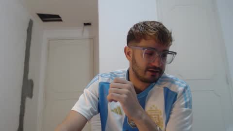 FELIPE online show from February 4, 2:53 pm