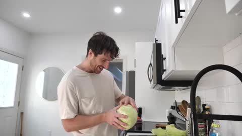 Peter Parker online show from November 2, 7:25 pm