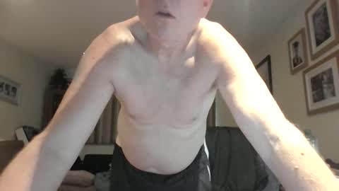 petez0305 online show from October 13, 10:50 am