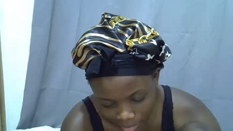 petite_melan online show from September 27, 11:35 pm