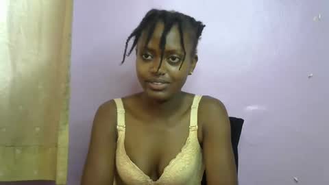 petite_star2 online show from October 23, 7:10 am