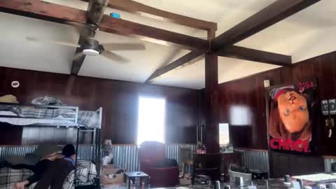 petitebitchsucks online show from January 16, 6:28 pm