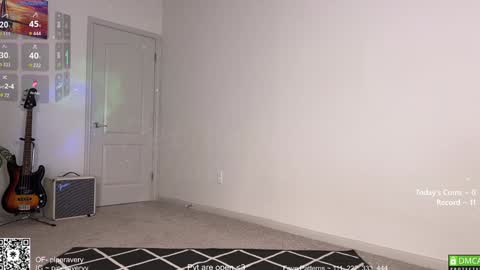 PiperAvery online show from December 19, 2:29 am