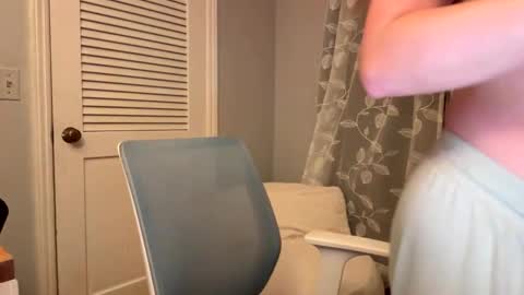 Bella online show from January 11, 2:39 am