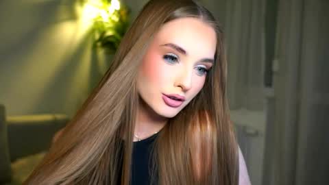 Petitegonwiild online show from May 25, 8:59 pm