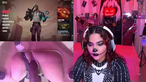Snapshot of petitesofia_ chatting on October 19, 7:51 pm Sofia online show from October 19, 7:51 pm