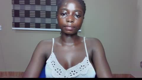 petitexxebony online show from June 2, 8:00 pm
