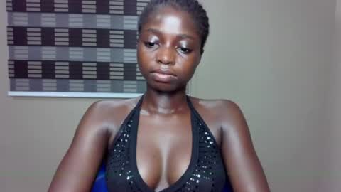 petitexxebony online show from June 16, 2:26 am