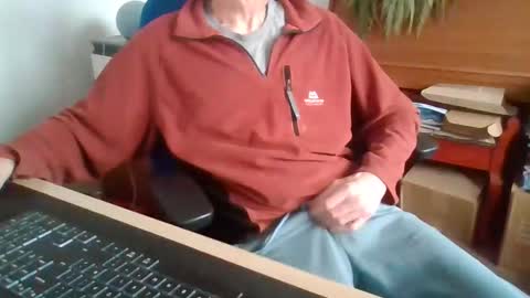 petitwilly online show from February 10, 2:31 pm