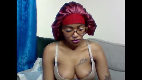 Arielle online show from February 2, 1:36 am