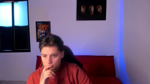 Snapshot of peytonbox chatting on September 9, 1:00 pm peytonbox online show from September 9, 1:00 pm