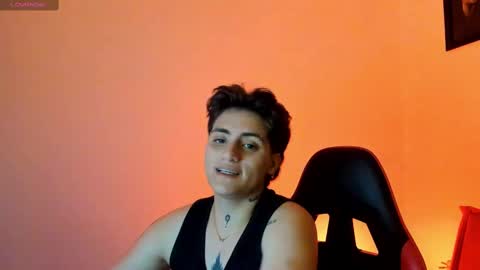 Snapshot of peytonbox chatting on September 15, 11:44 am peytonbox online show from September 15, 11:44 am