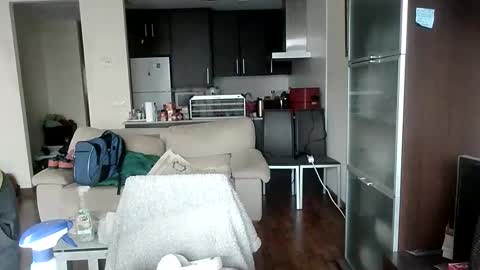 Alex  online show from March 3, 5:09 pm