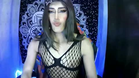JOHN online show from May 8, 8:09 am