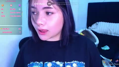 phylavell_ online show from July 17, 4:25 am
