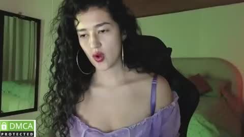 piama_burnss online show from June 17, 12:15 am