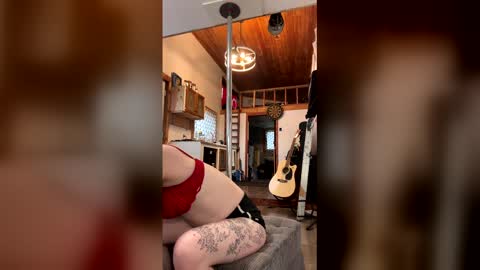 piecesxx online show from May 17, 10:30 pm