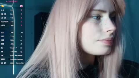 Snapshot of piera_ chatting on October 19, 6:45 pm Piera online show from October 19, 6:45 pm