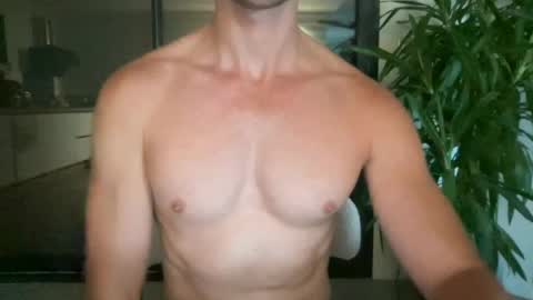pierre81000 online show from August 8, 4:28 pm