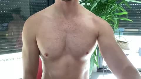 pierre81000 online show from November 4, 12:28 pm