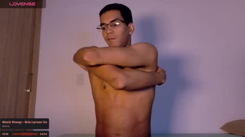 pikashuu7u7 online show from January 12, 3:02 am