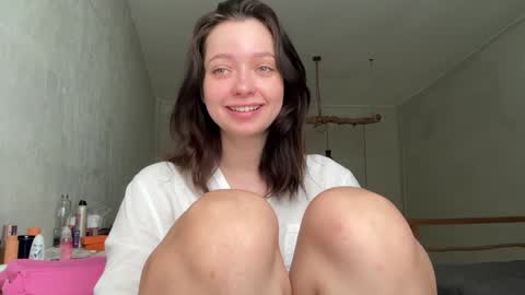 Snapshot of pileacadieri__ chatting on January 25, 2:26 am Trisha online show from January 25, 2:26 am