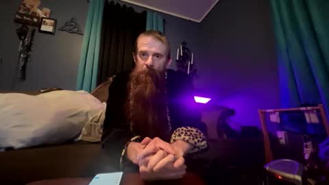 pillowhumpboy212 online show from October 12, 7:34 am