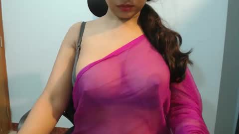 Snapshot of pilowprincess chatting on September 30, 7:46 pm Sayra online show from September 30, 7:46 pm