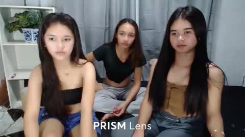 Snapshot of pinay_ak chatting on October 1, 2:21 am pinay_ak online show from October 1, 2:21 am