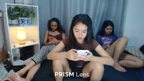 Snapshot of pinay_ak chatting on October 4, 11:19 am pinay_ak online show from October 4, 11:19 am