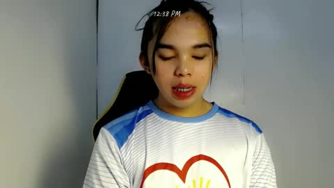 Snapshot of pinay_heart chatting on October 15, 4:38 am heart online show from October 15, 4:38 am