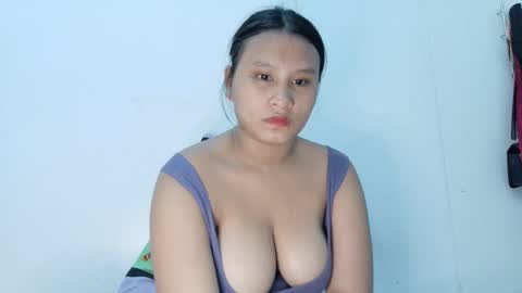 Snapshot of pinaybigboobs_69 chatting on September 10, 1:56 pm just call me rose online show from September 10, 1:56 pm