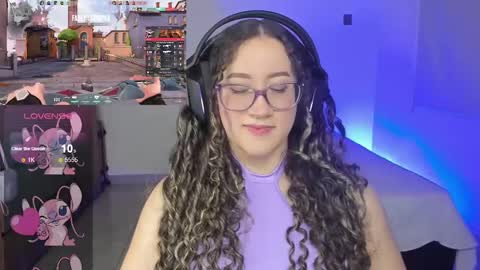 Emilly Santis online show from January 11, 7:28 am