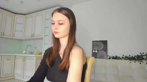 Alex online show from April 17, 5:04 pm