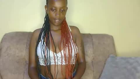 pink_cushy online show from March 4, 2:41 am