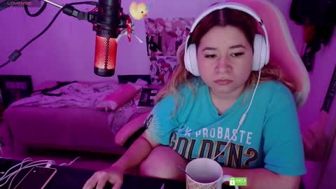 Snapshot of pink_girl0n chatting on February 22, 9:23 am Kitty online show from February 22, 9:23 am