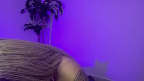 KELLY  online show from June 22, 11:56 pm