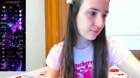 pink_soda33 online show from July 28, 6:11 am