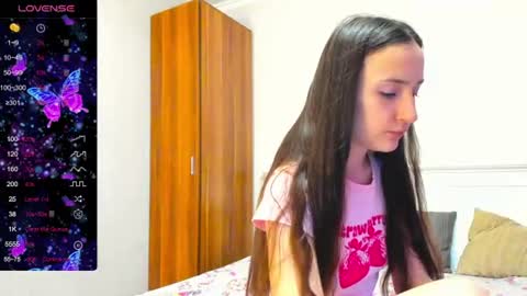 pink_soda33 online show from July 23, 8:45 am
