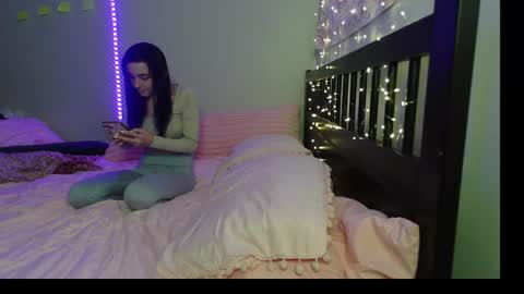 pink_tv online show from October 7, 12:50 am