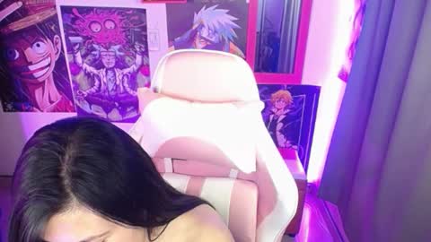 pink_yuii online show from January 19, 2:57 am