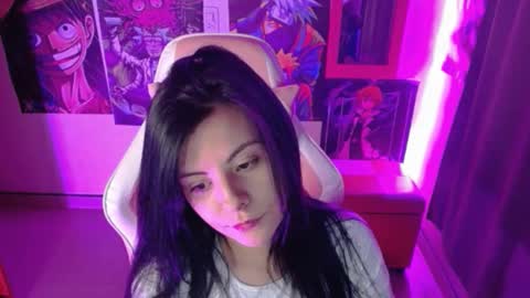 pink_yuii online show from March 6, 12:54 am