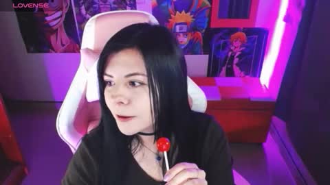 pink_yuii online show from October 19, 1:21 am