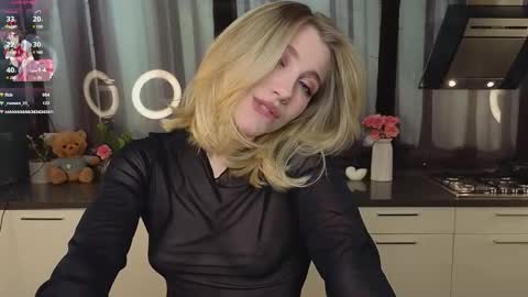 Adele online show from February 12, 11:29 am